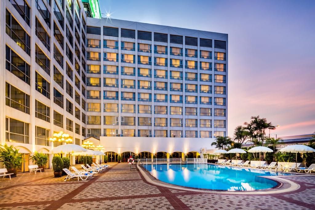 هتل Bangkok Palace