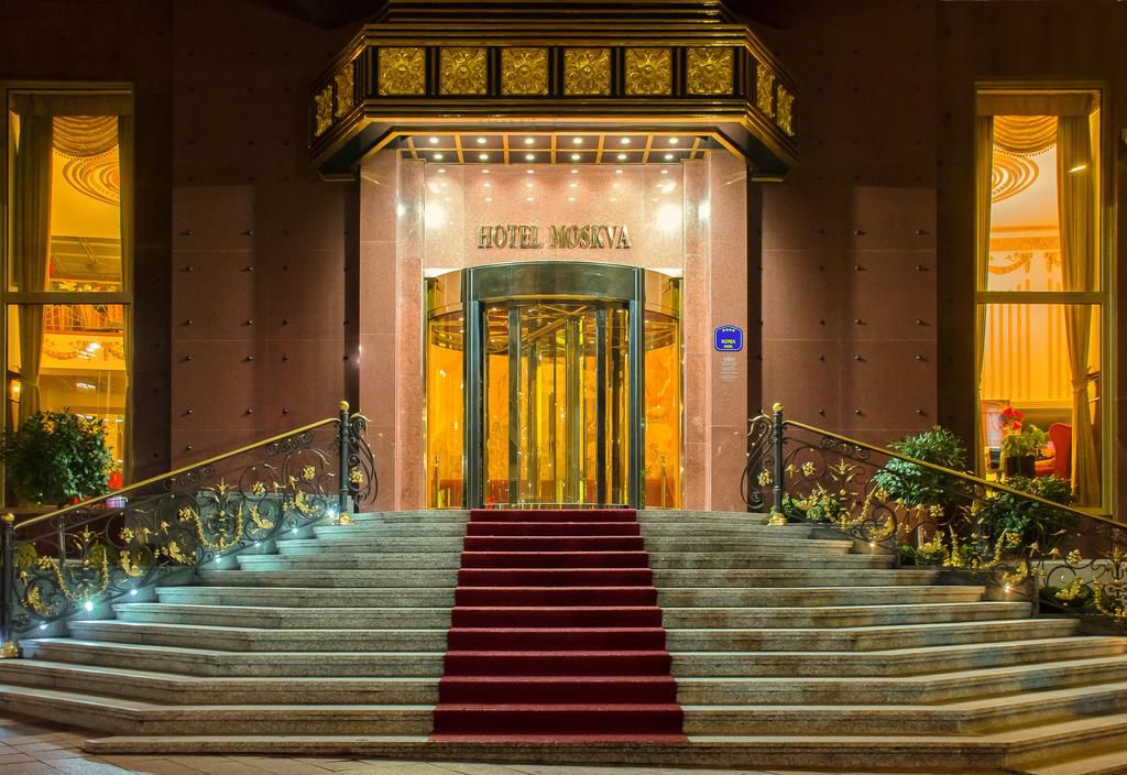 هتل Hotel Moskva