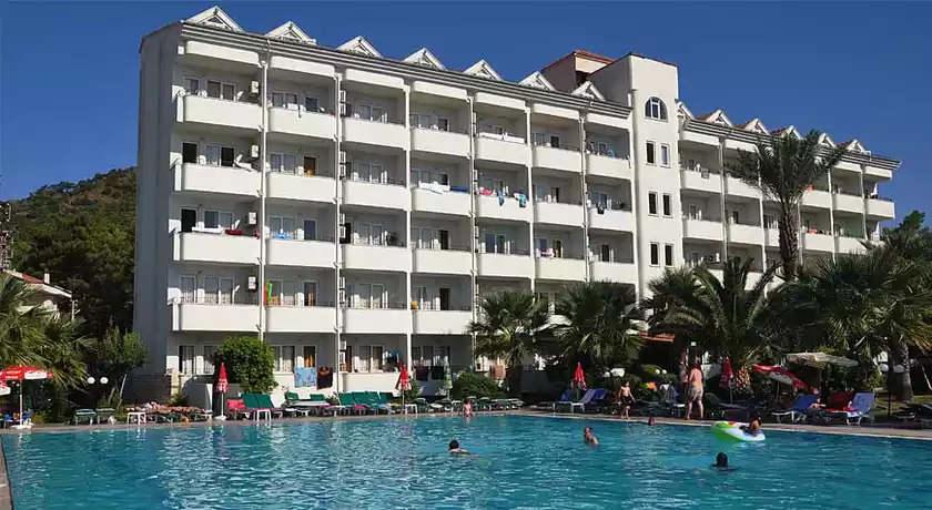 هتل Pineta Club Hotel